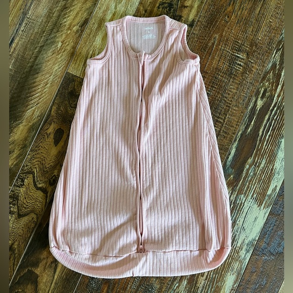 2 sleep sacks 0-6M - Picture 5 of 5